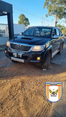 Carro que foram encontrados os materiais apreendidos