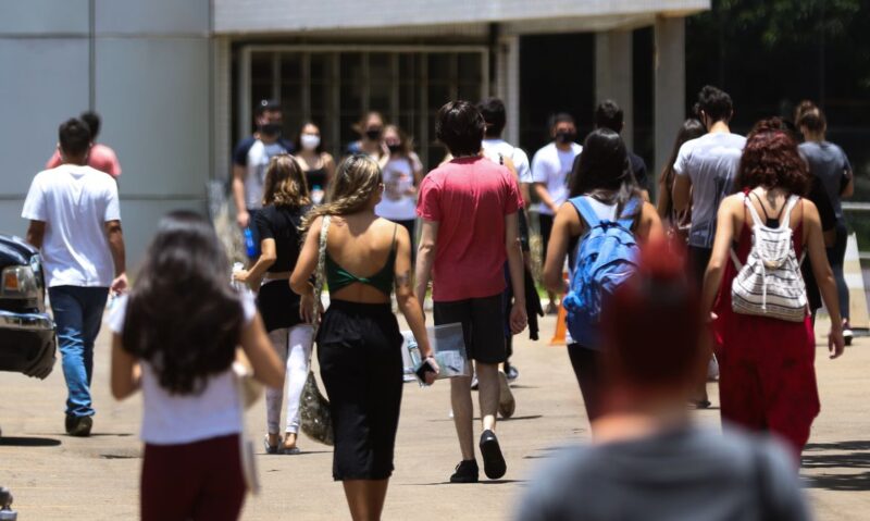 Veja o que é preciso para solicitar a insenção da taxa do Enem 2025 - Foto: Divulgação/Redes Sociais
