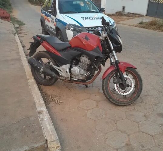 Moto foi recuperada pela PM - Foto: Divulgação/Polícia Militar