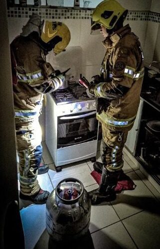 Bombeiros atenderam ocorrência no Centro da cidade - Foto: CBMMG