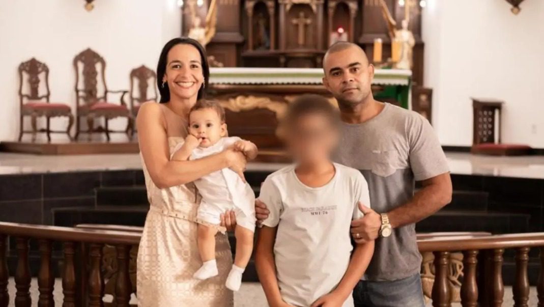 Menor matou pais e irmão caçula com arma do pai - Foto: Reprodução