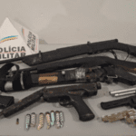 armas apreendidas pela PM.