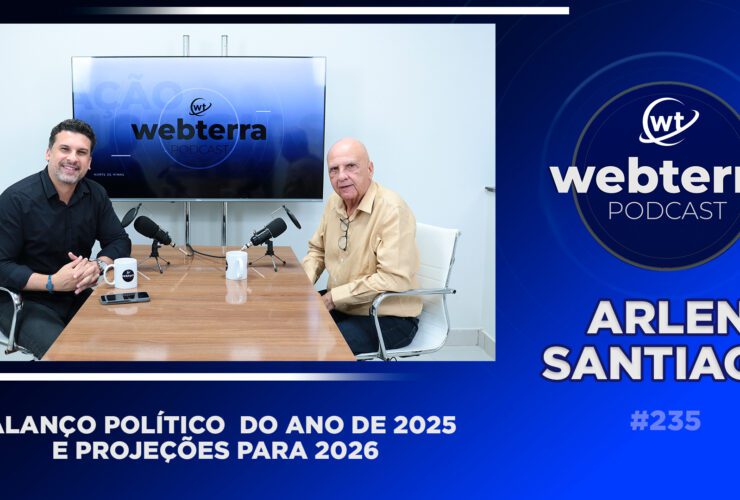 Andrey Souza ao lado do deputado estadual Arlen Santiago