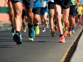 Atletas durante prova de corrida