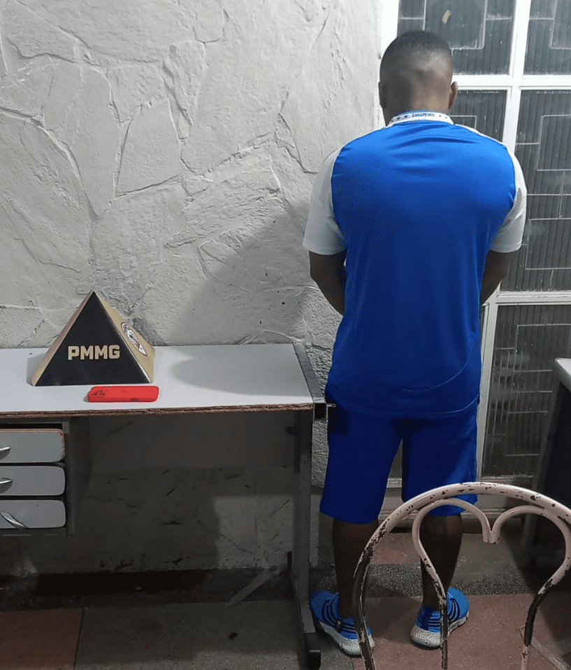 Homem é preso após praticar agiotagem e ameaça contra jovem.