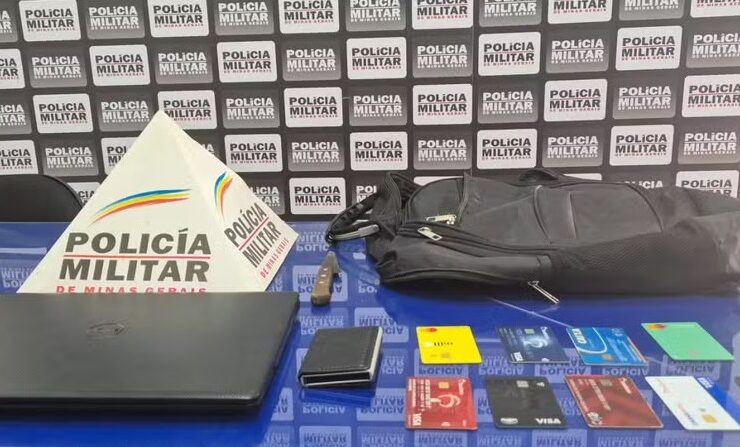 Material furtado foi apreendido pela PM