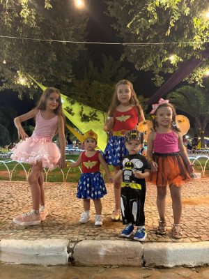 Os pequenos Aurora e Rafael também aproveitaram a festa - Foto: Arquivo Pessoal/Divulgação
