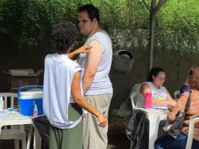 Vacina é gratuita - Foto: SES-MG/DIVULGAÇÃO