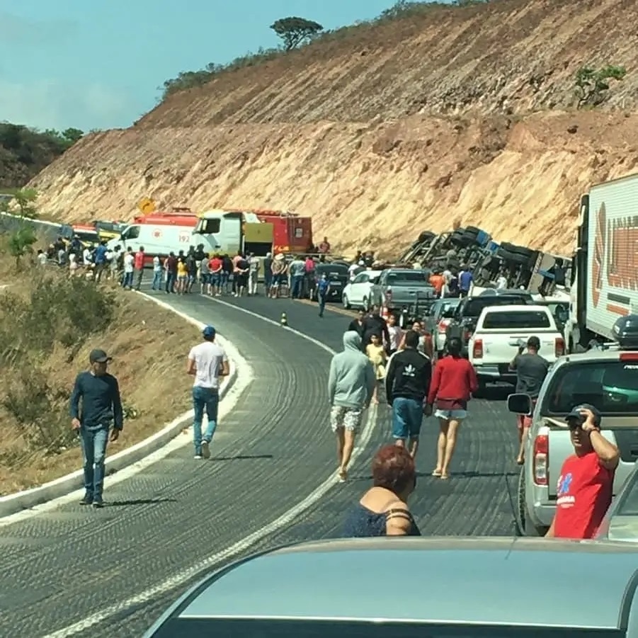 Conheça a BR 251, belezas e perigo no trecho da Serra de Francisco Sá em  Minas Gerais 