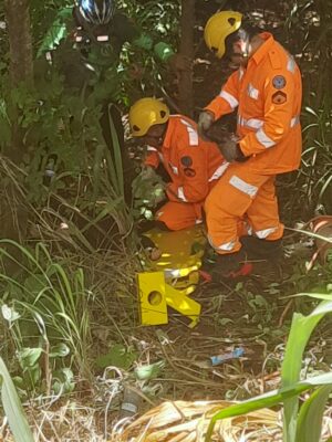 Salvamento em rodovia