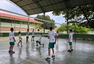 Mais de 100 alunos são cadastrados no vôlei da Escola de Esportes - Foto: AEESB/Divulgação
