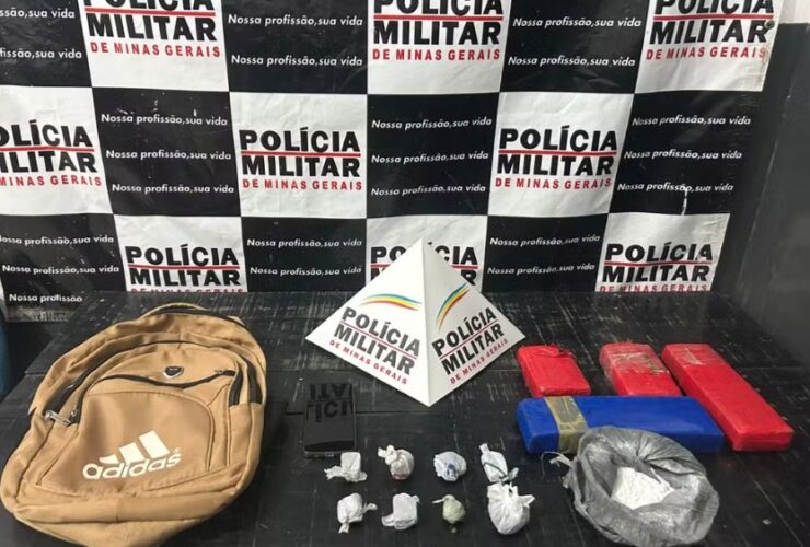 Material apreendido durante a ocorrência - Foto: Polícia Militar/Divulgação