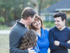 Família é importante fator na educação e treinamento dos filhos - Foto ilustrativa: SeventyFour by Getty Images/Internet