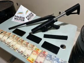 Materiais apreendidos durante a ocorrência - Foto: Polícia Militar/Divulgação