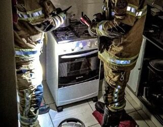 Bombeiros atenderam ocorrência no Centro da cidade - Foto: CBMMG