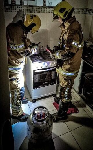 Bombeiros atenderam ocorrência no Centro da cidade - Foto: CBMMG