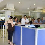 Pessoas na fila do INSS