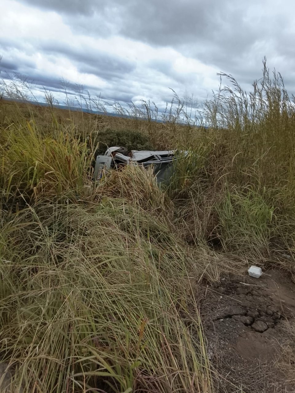 Carro caiu em ribanceira - Foto: Samu / Divulgação